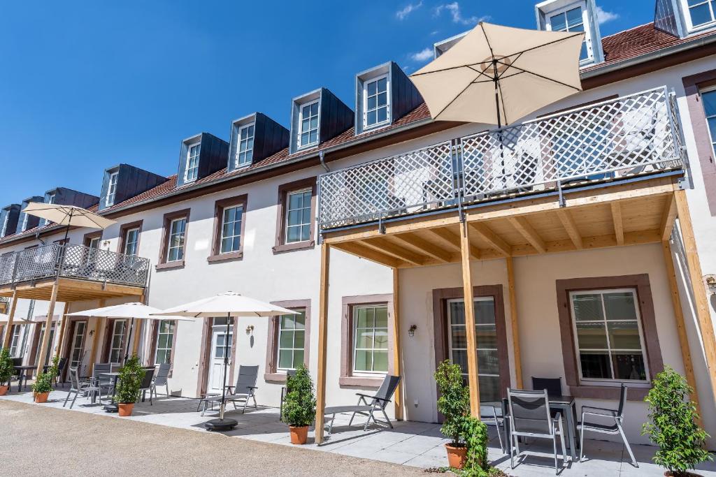 Parkside Luxury Hotel