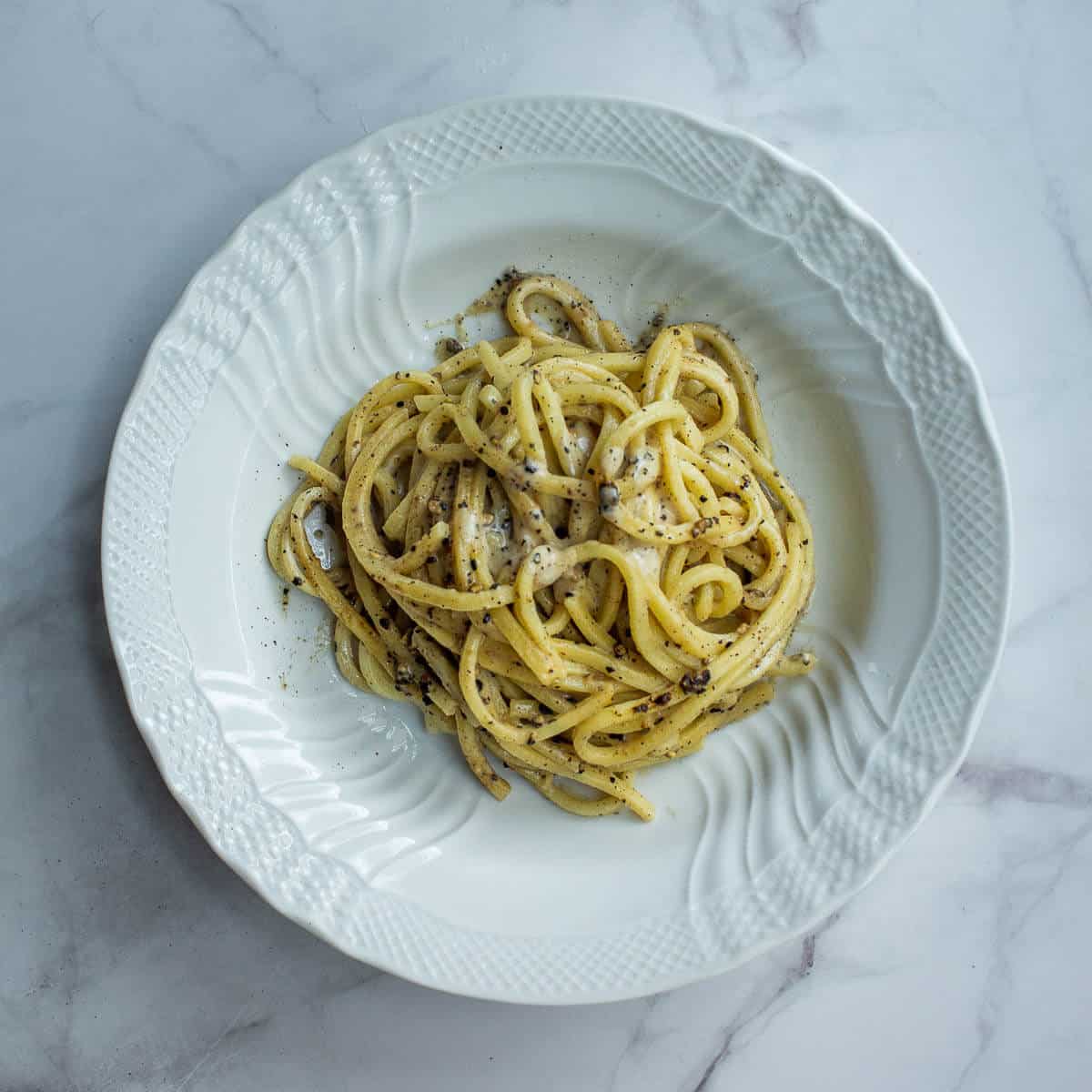 Cacio e Pepe con alcachofas