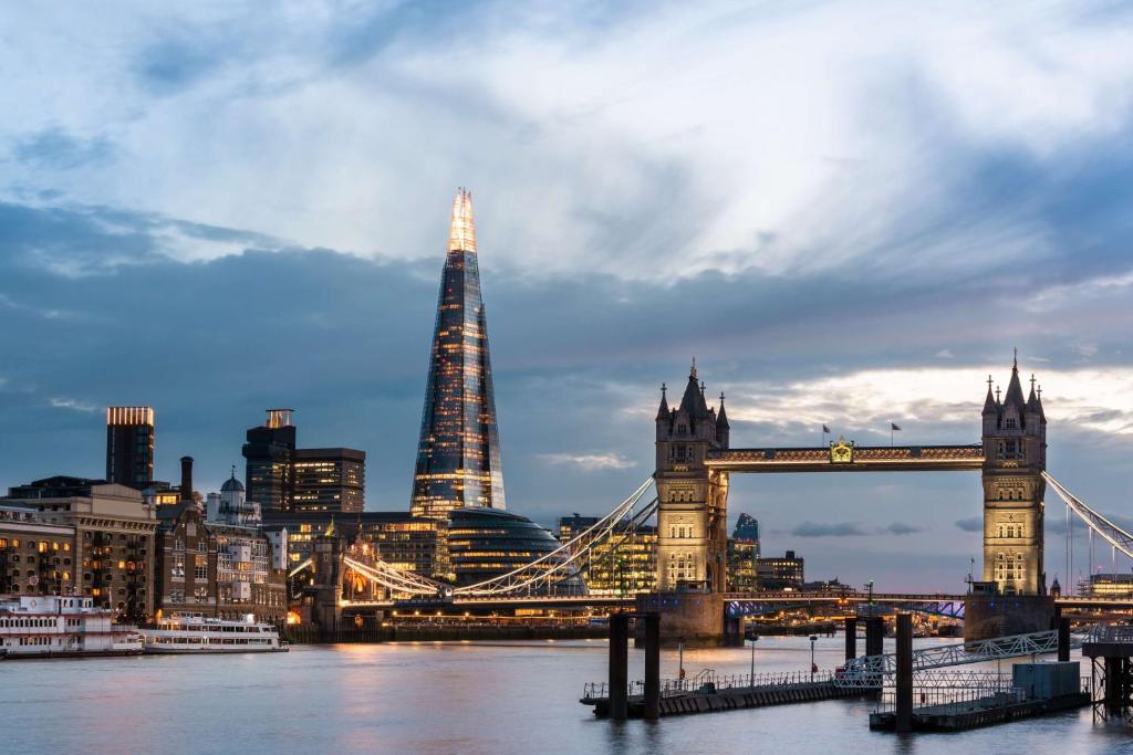 The Shangri-La Hotel at The Shard