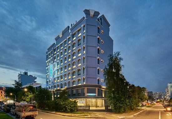 Hotel 81 - Orchid