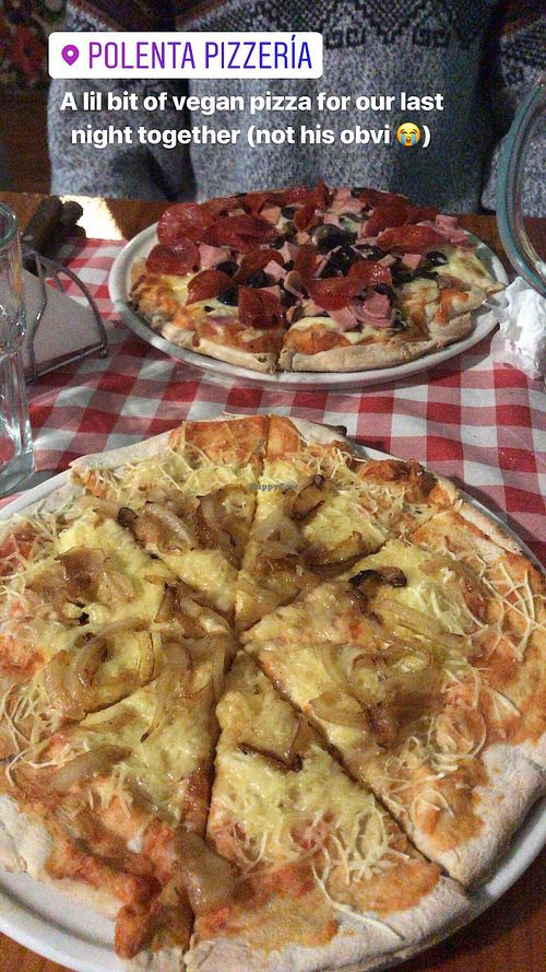 Pizza Margherita con masa de polenta