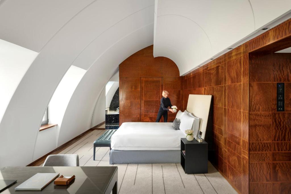 The Halkin by COMO