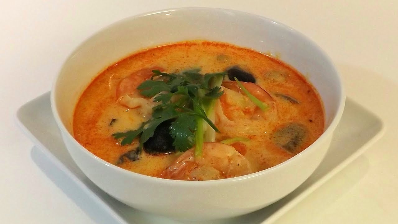 Sopa de mariscos al estilo tailandés