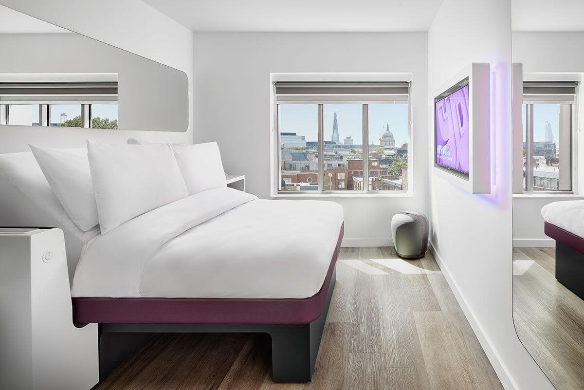 Budget-Friendly Hotel with Smart TV