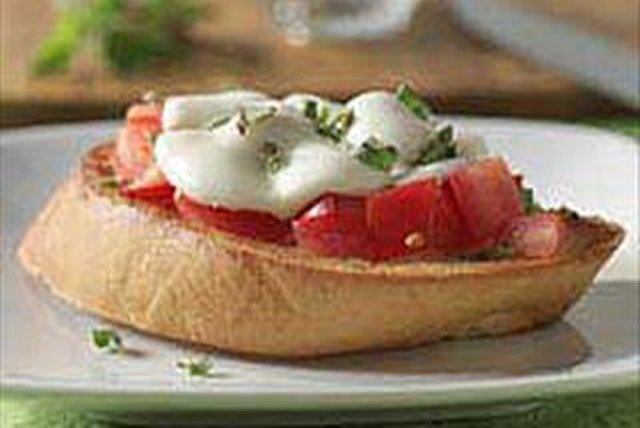 Bruschetta de tomate y mozzarella