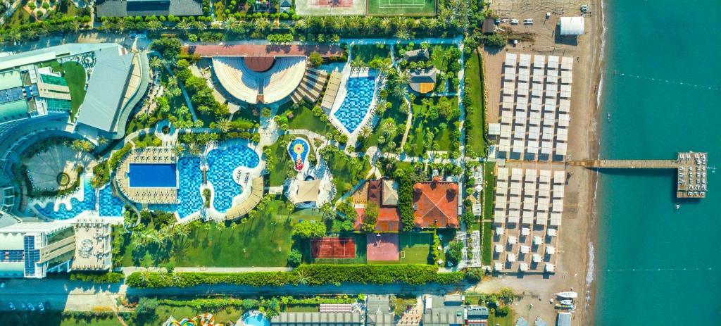 Hotel Sherwood Breezes Resort