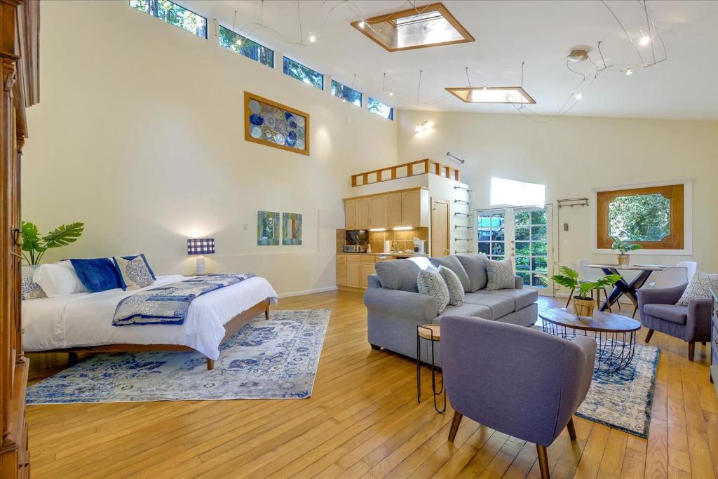 Quaint Bungalow in Palo Alto