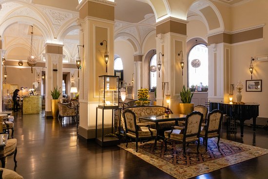 7. Hotel Bernini Palace