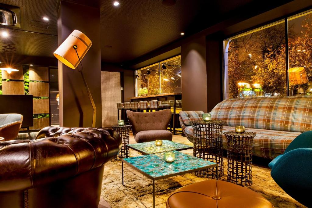 4. Motel One Edinburgh-Royal