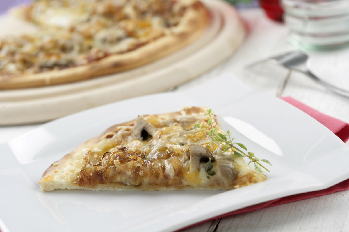 Pizza de setas y bacon