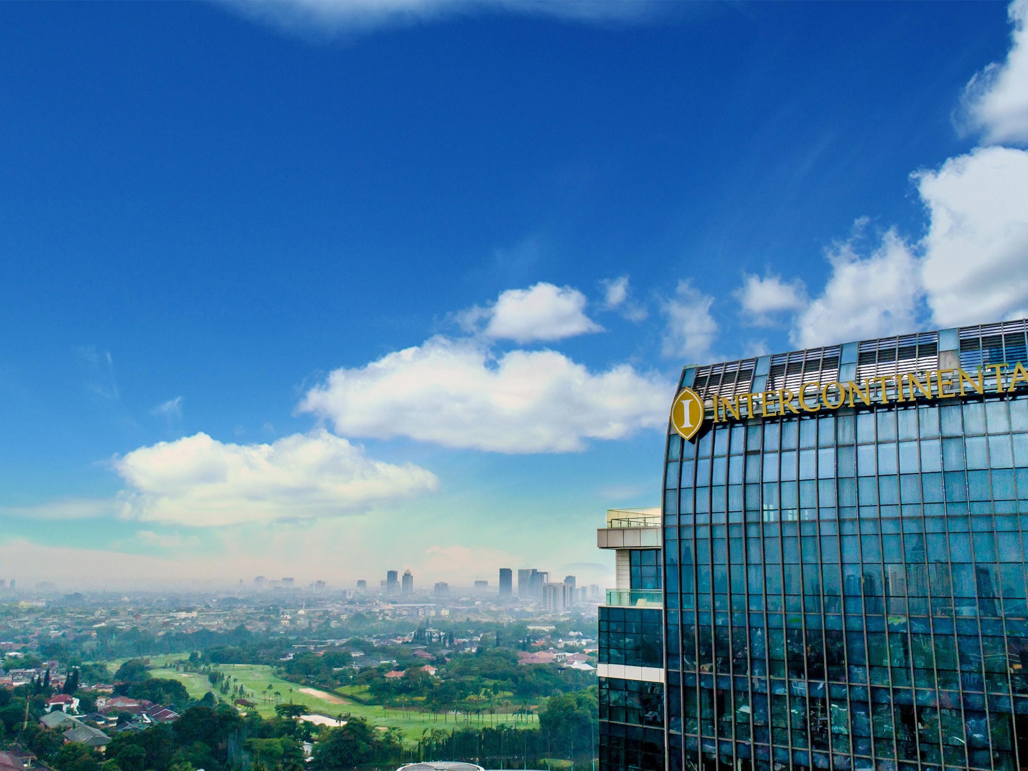 Charming Villa in Jakarta Suburb
