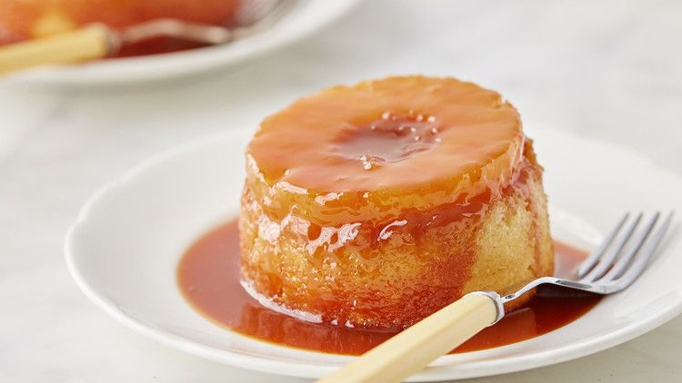 Pineapple Upside-Down Cake with Rum Caramel Sauce