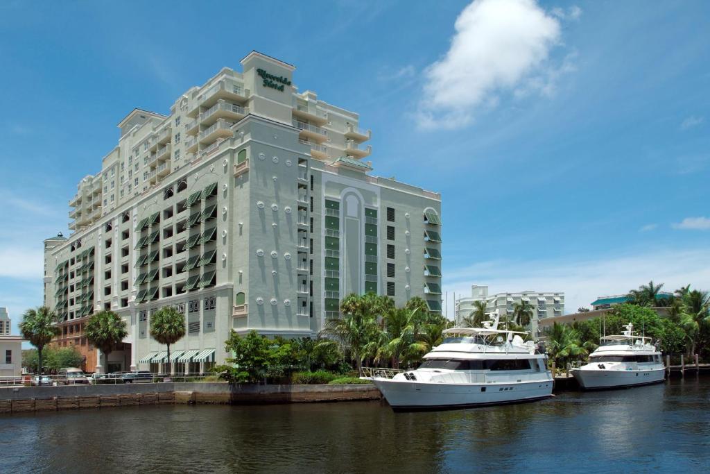 Riverside Resort