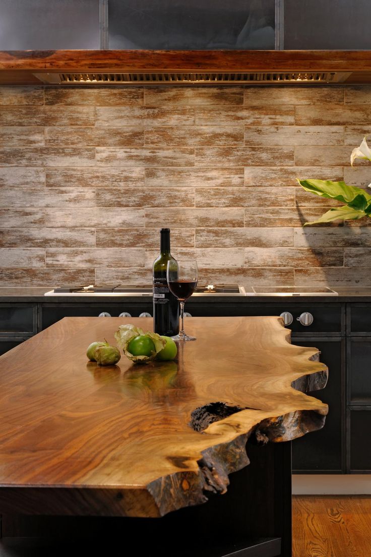 Modern Kitchen with Live-Edge Walnut Island: A Statement Piece