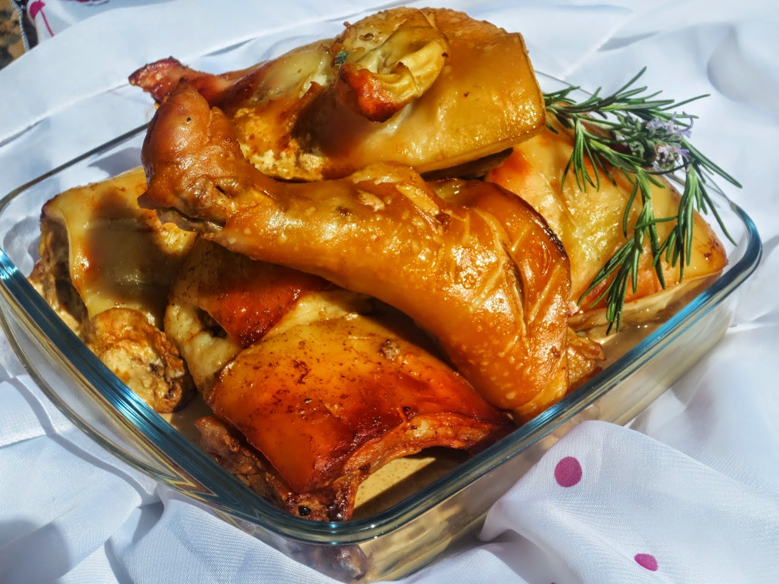 Receta de cochinillo asado con salsa de vino tinto en Thermomix
