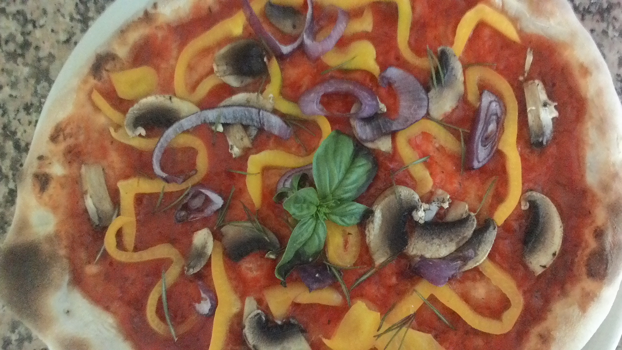 Pizza de setas y pimientos