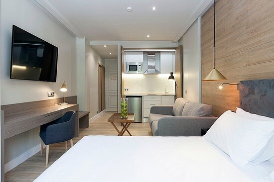 Charming Apartment with Traditional Spanish Decor