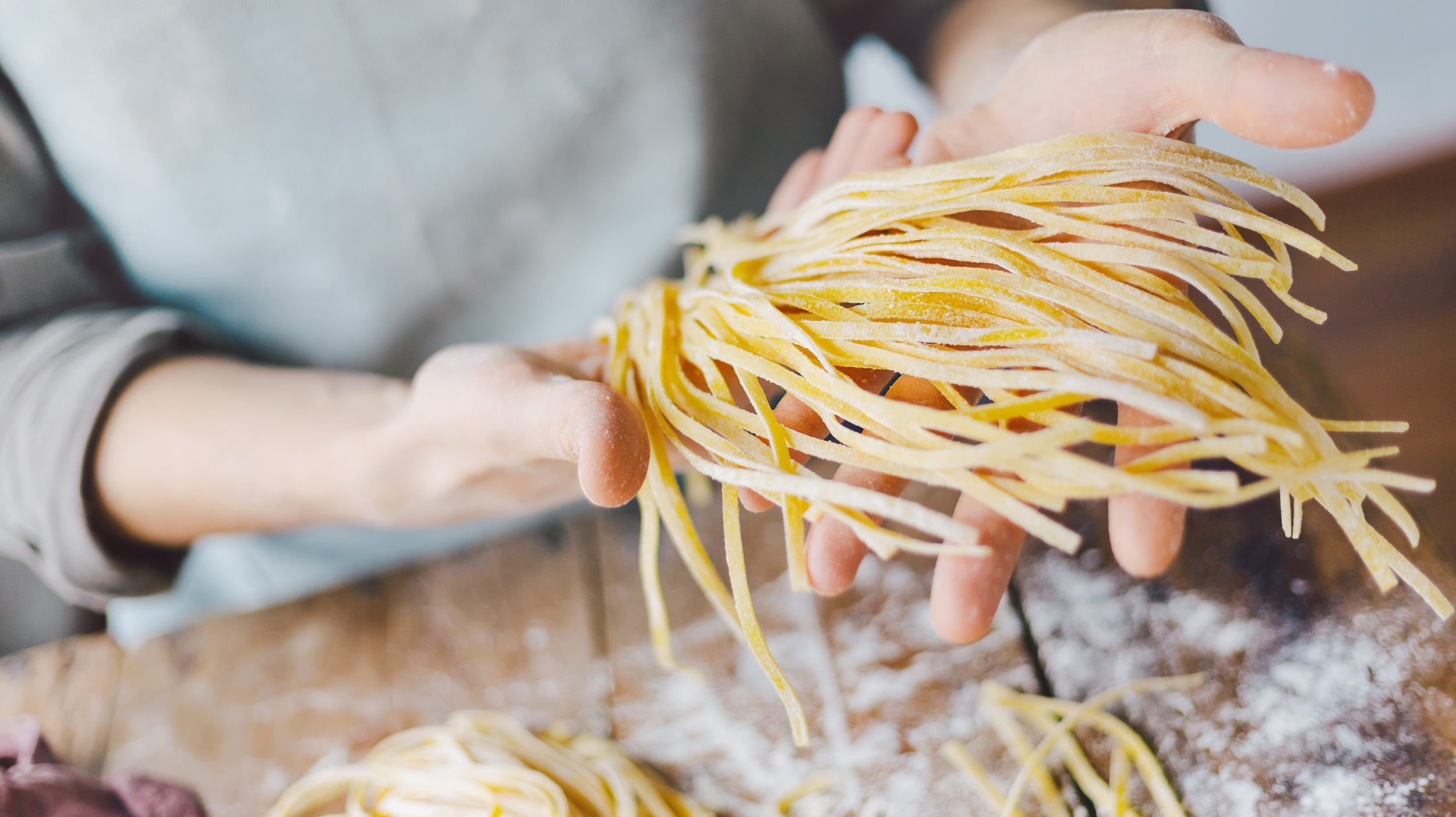 Receta de Cacio e Pepe de Pasta Grannies