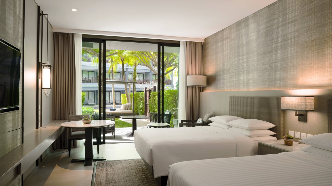 Hotel E