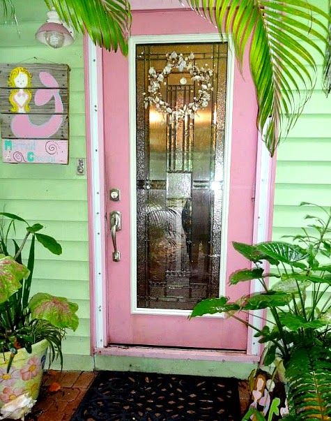 Coastal Garden Beach Hut - Tropical Paradise