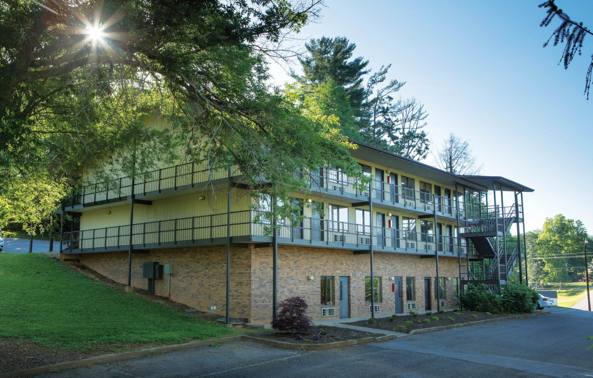 Hillside Lodge
