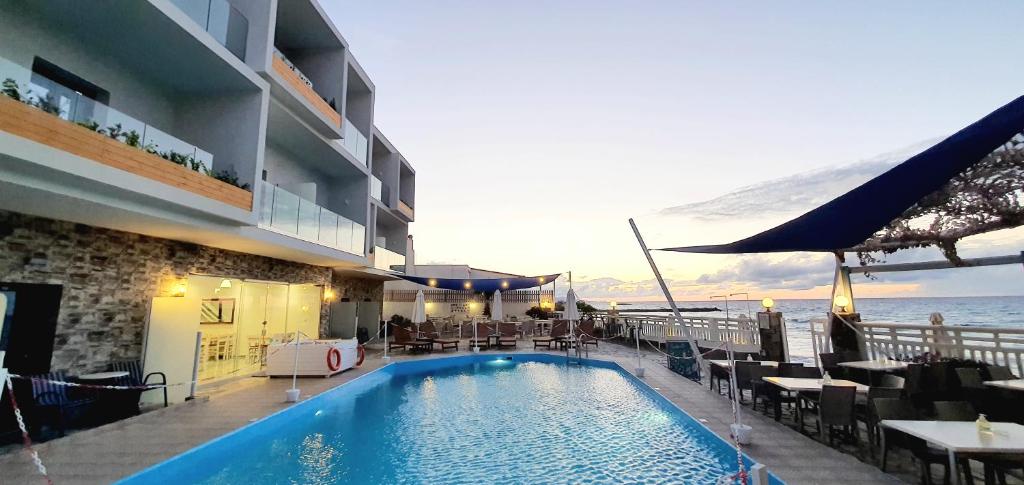 Sunset View Hotel