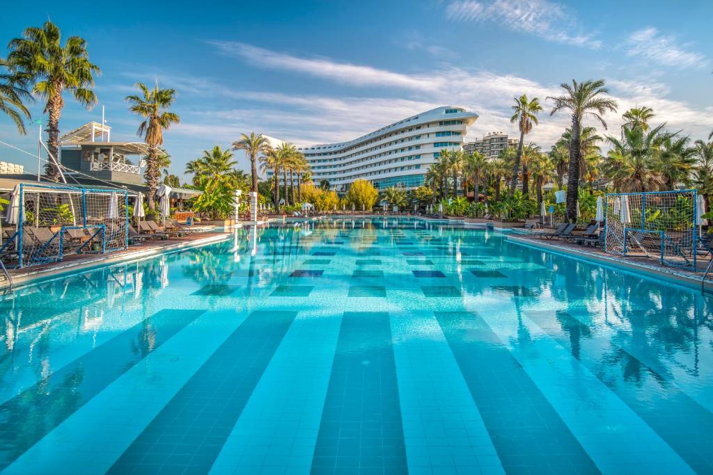 9. Concorde De Luxe Resort