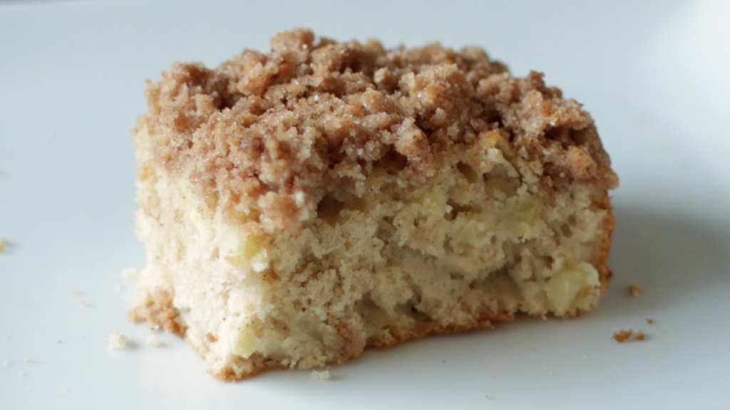 Apple Streusel Coffee Cake