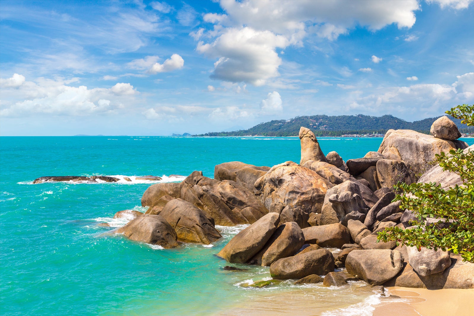 Explore the Hin Ta and Hin Yai Rocks