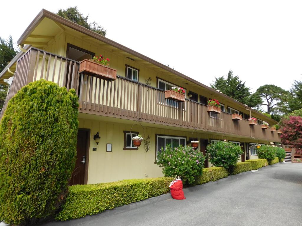 Floral Inn: A Family-Friendly Haven