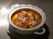 Sopa de pescado al estilo mediterráneo