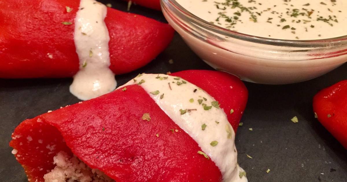 Pimientos del piquillo rellenos de pollo y champiñones