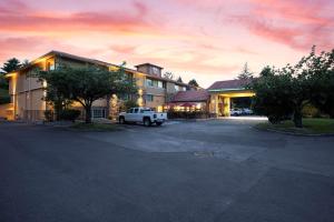 5. The Wagging Tail Inn