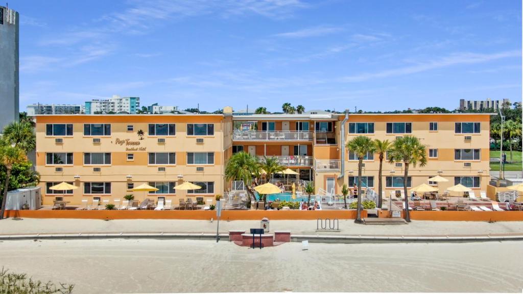 Beachfront Hotel Terrace