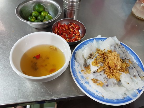 Banh cuon hot dog