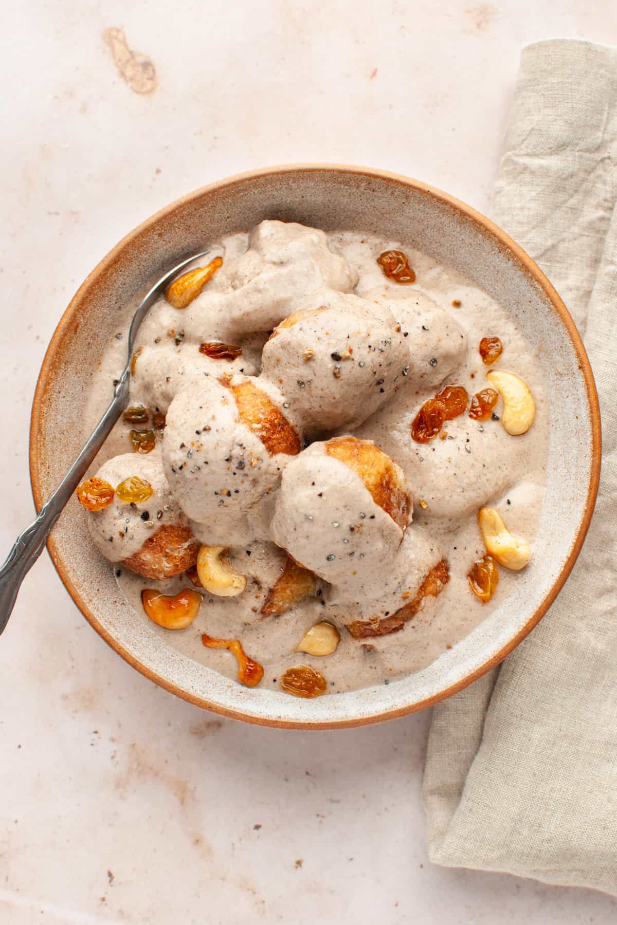 Malai Kofta in White Gravy