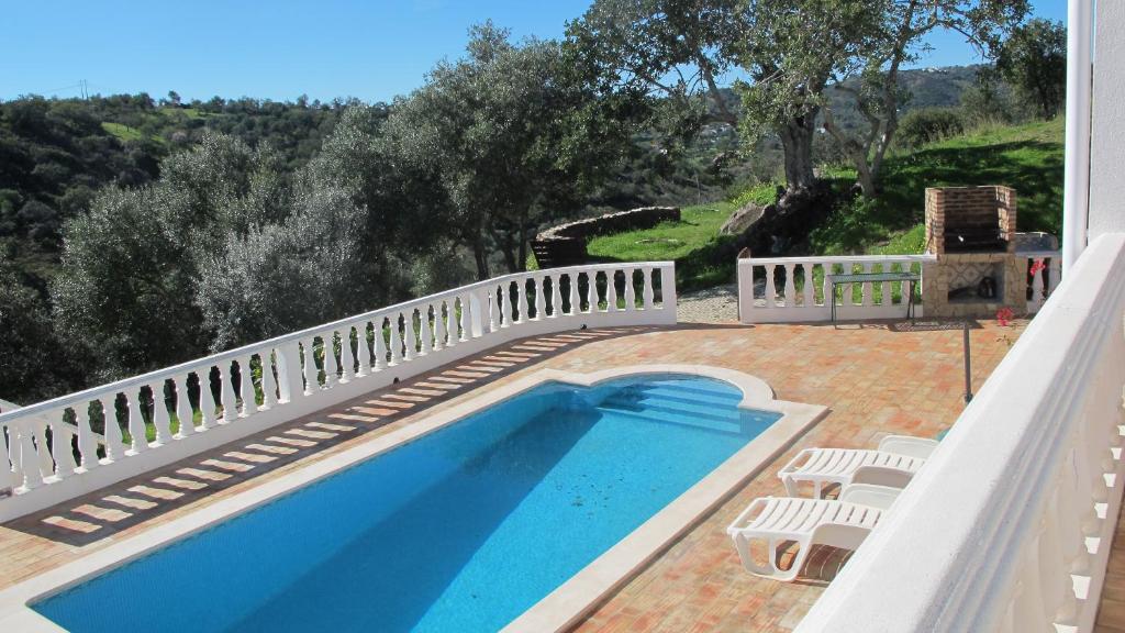 Rustic Villa in a Tranquil Setting