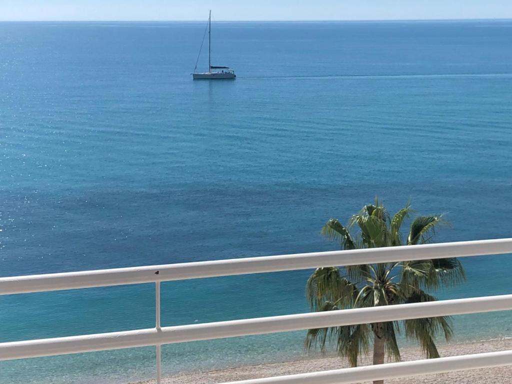 Beachfront Apartment with Panoramic Views
