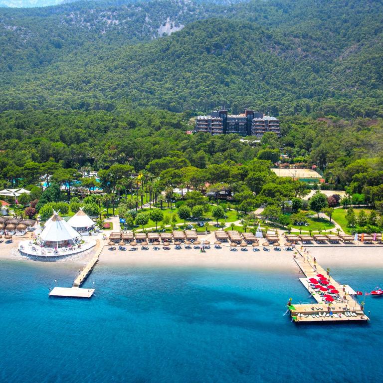 Paloma Renaissance Antalya Beach Resort & Spa