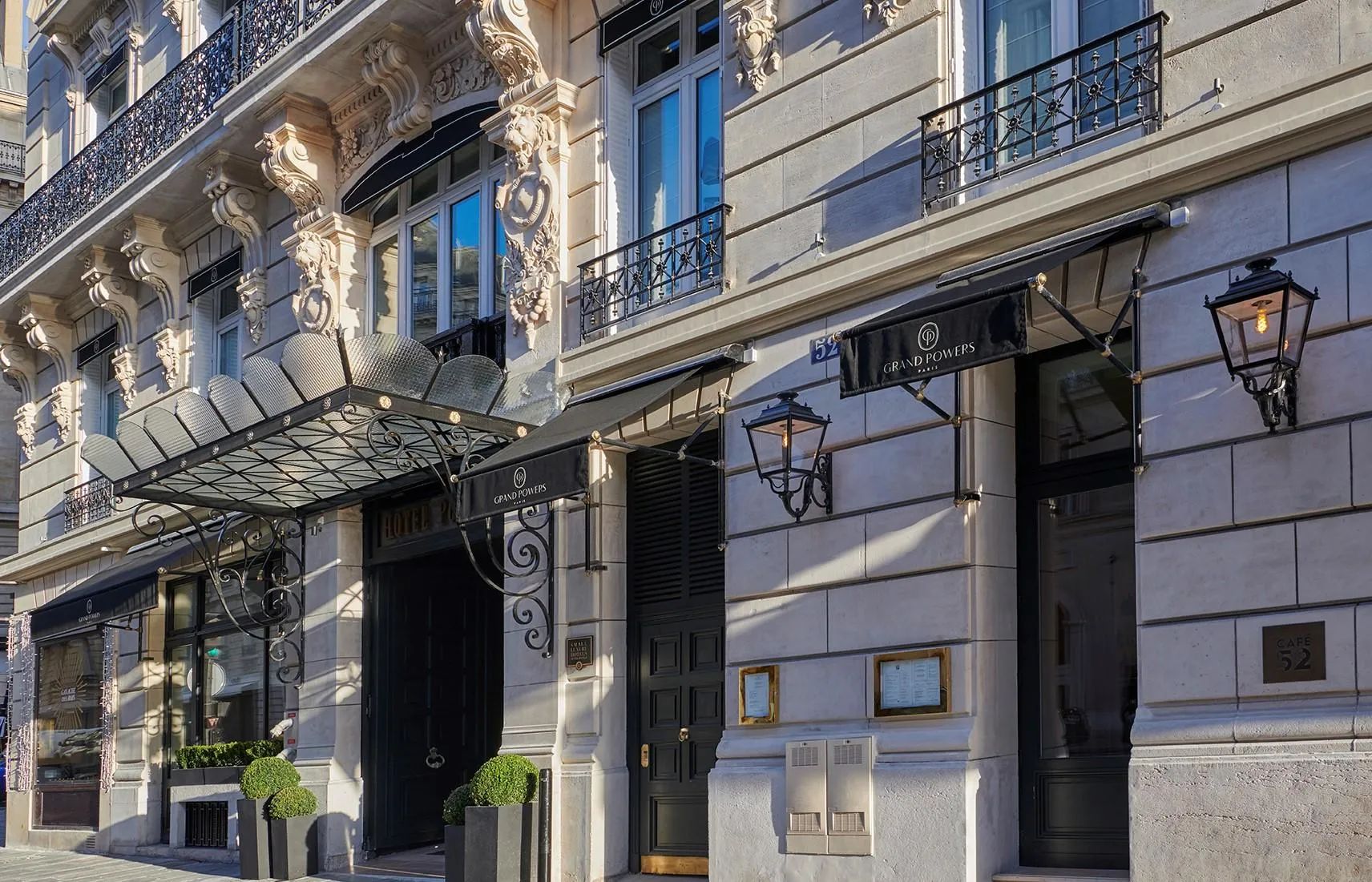 Hotel Grand Powers