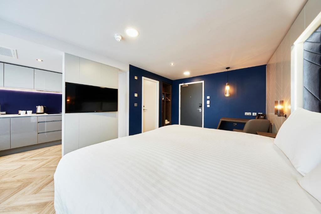 Roomzzz Aparthotel Newcastle City