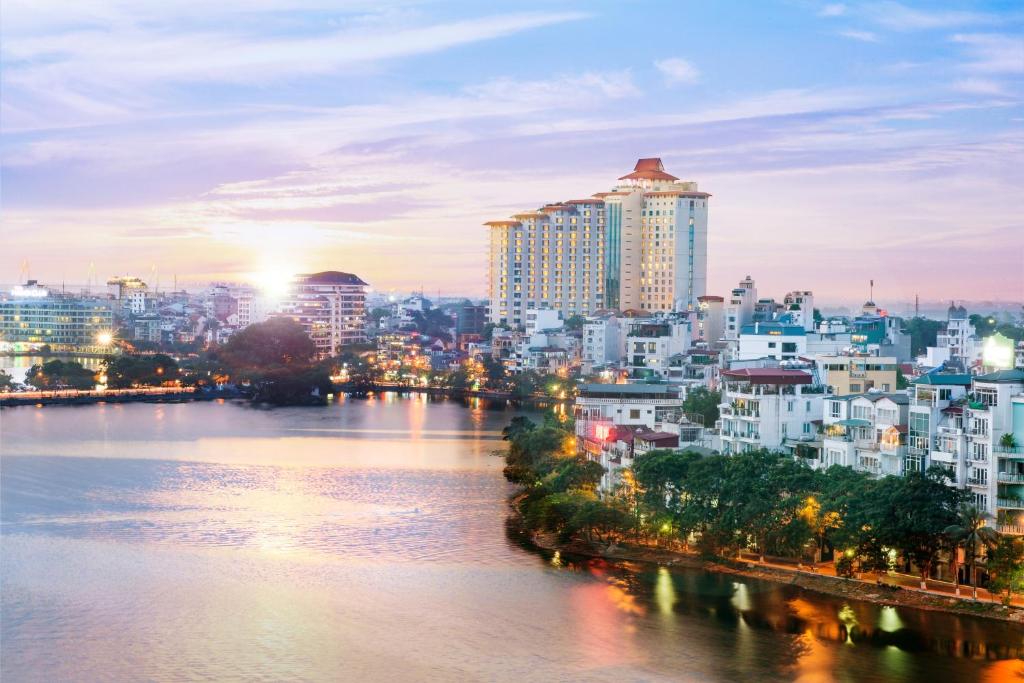 8. Pan Pacific Hanoi