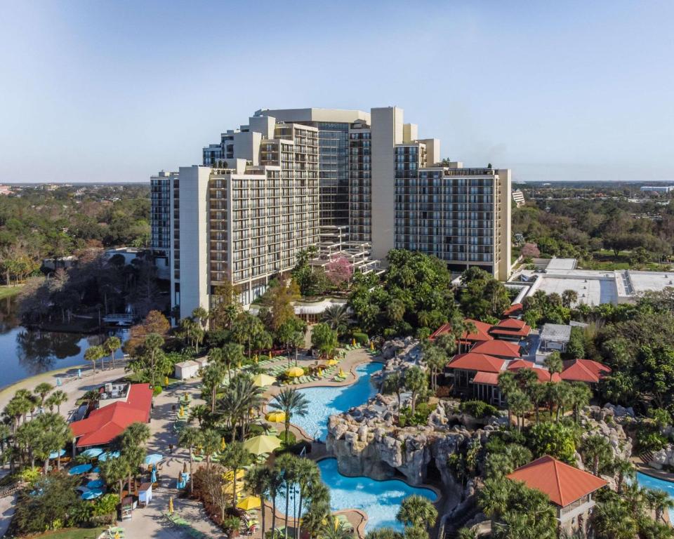 The Villas of Grand Cypress