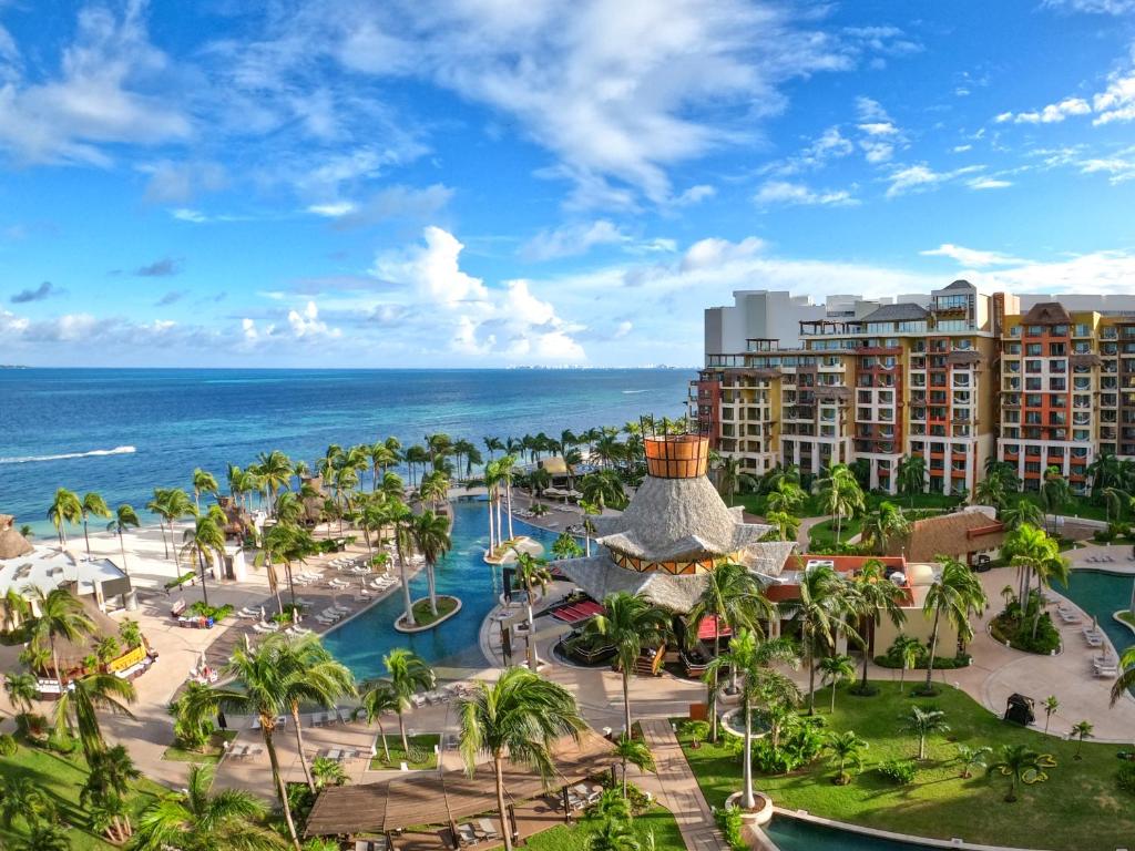Quintana Beachfront Villas