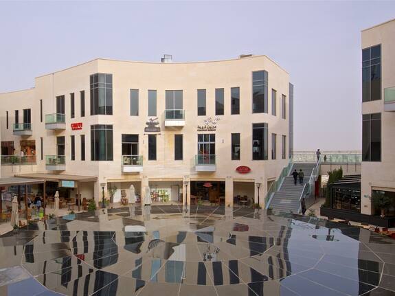 Taj Mall Parking