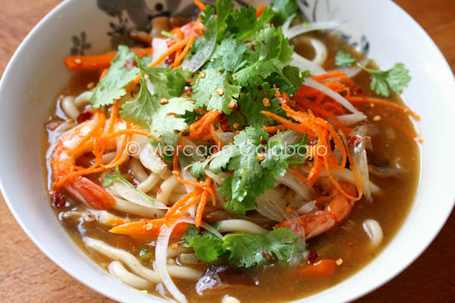 Sopa Agripicante con Salsa de Ostras