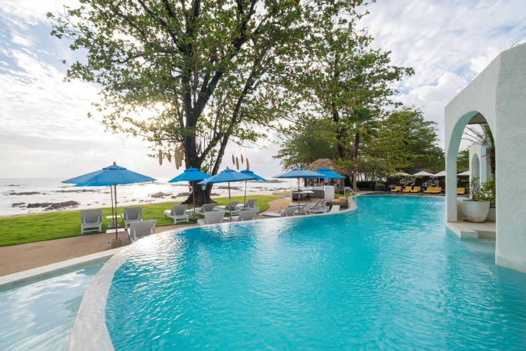 5. Ocean Breeze Resort & Spa