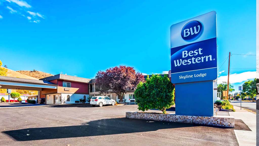 Lakeview Hotel