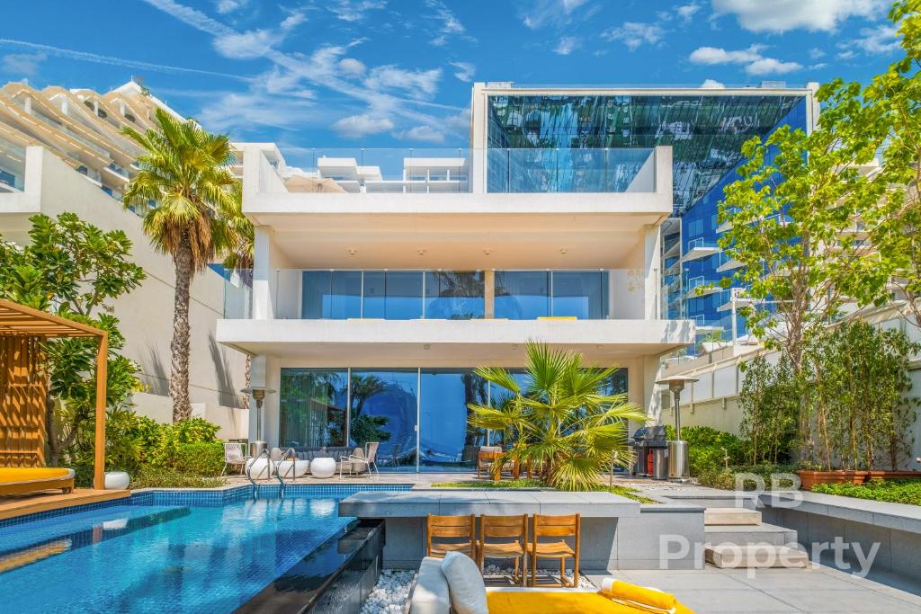 The Palm Jumeirah Beach Villa