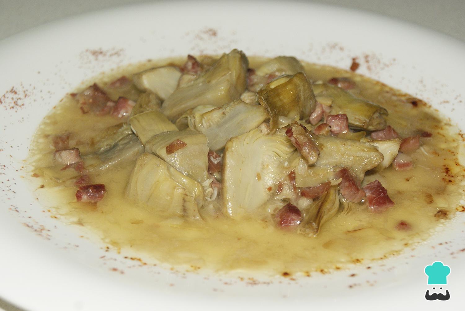 Alcachofas en salsa de jamón